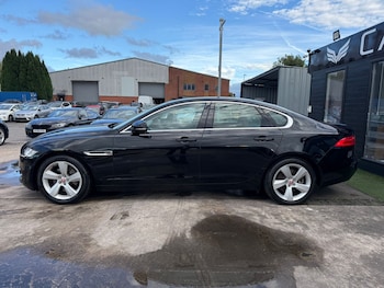 Used Jaguar XF 2017 for sale - 75985103: Photo
