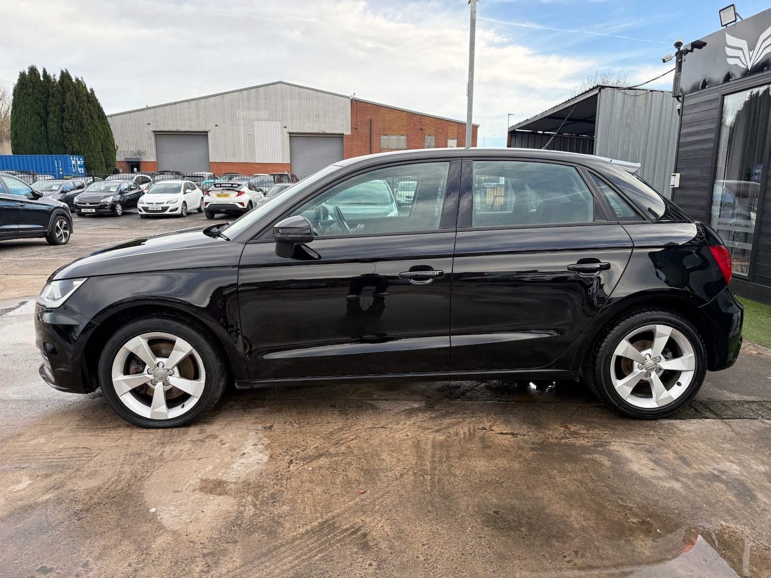 Used Audi A1 2016 for sale - 77262237: Photo 4