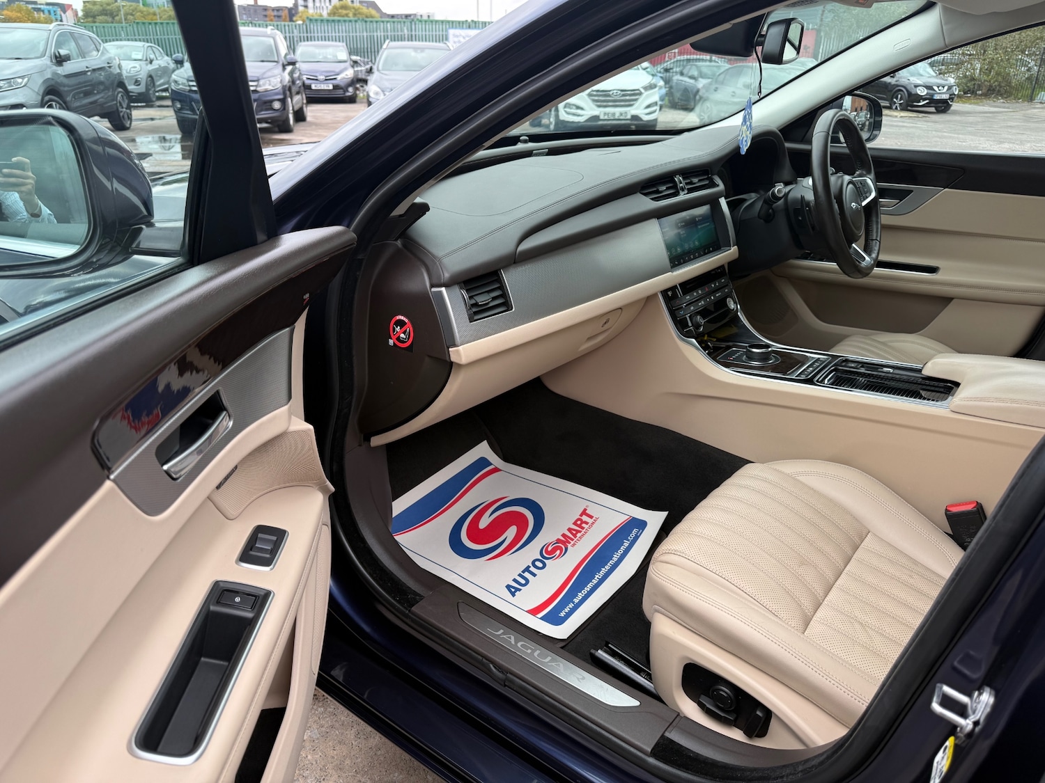 Used Jaguar XF 2018 for sale - 76449656: Photo 15