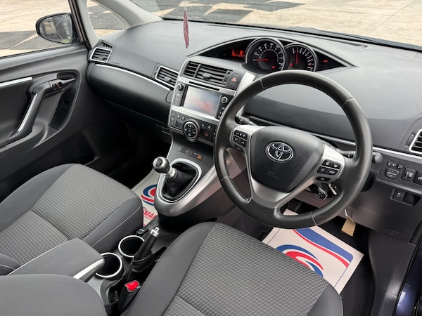 Used Toyota Verso 2015 for sale - 76170899: Photo 15
