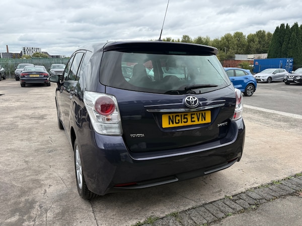 Used Toyota Verso 2015 for sale - 76170899: Photo 5