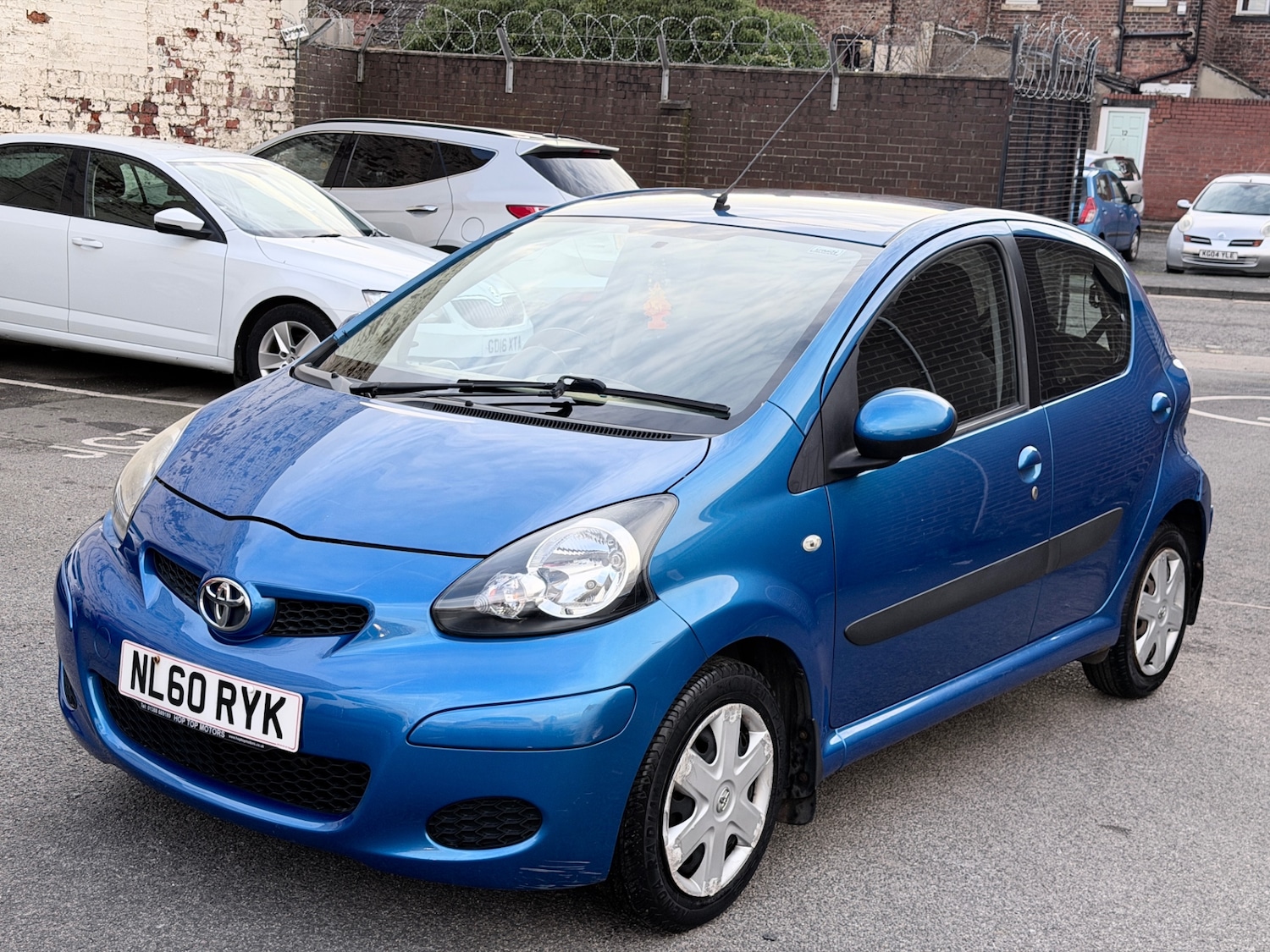 Used Toyota AYGO 2010 for sale - 77669209: Photo 3