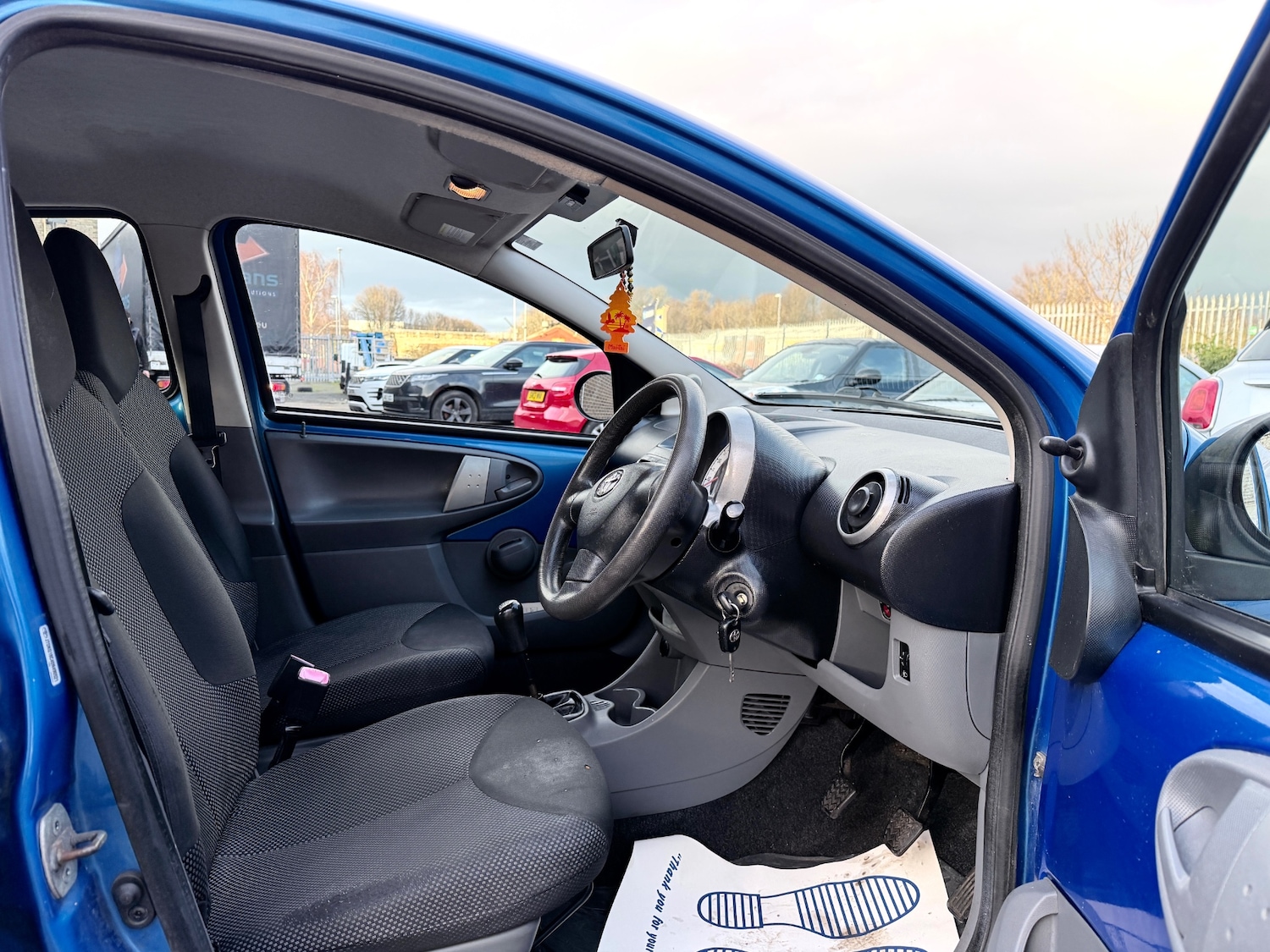 Used Toyota AYGO 2010 for sale - 77669209: Photo 7