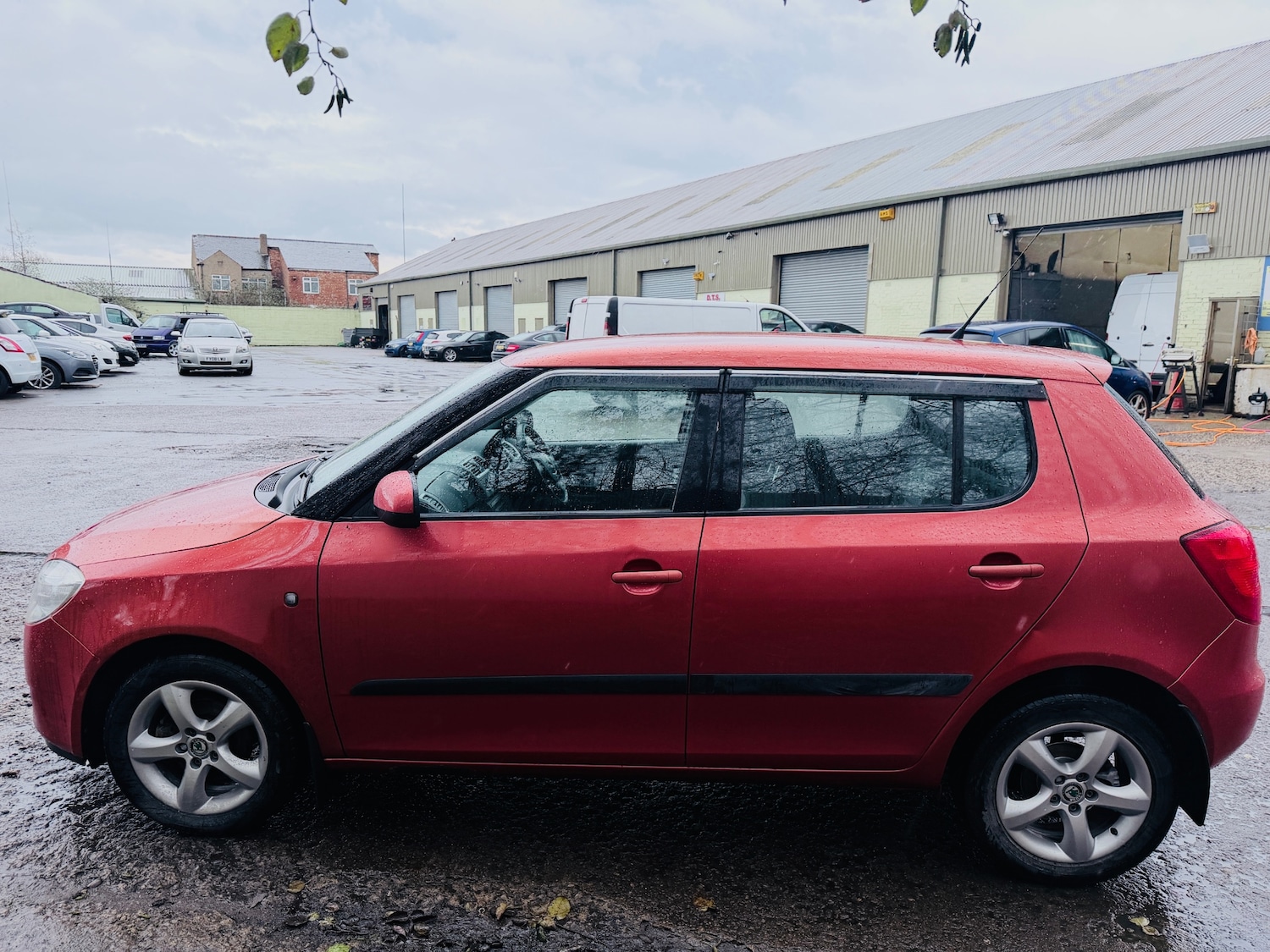 Used Skoda Fabia 2010 for sale - 76812431: Photo 4