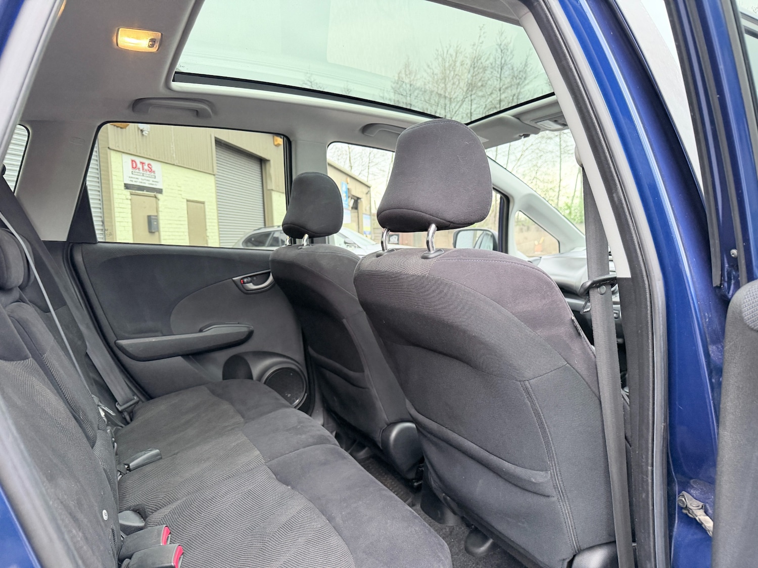 Used Honda Jazz 2010 for sale - 77982219: Photo 21