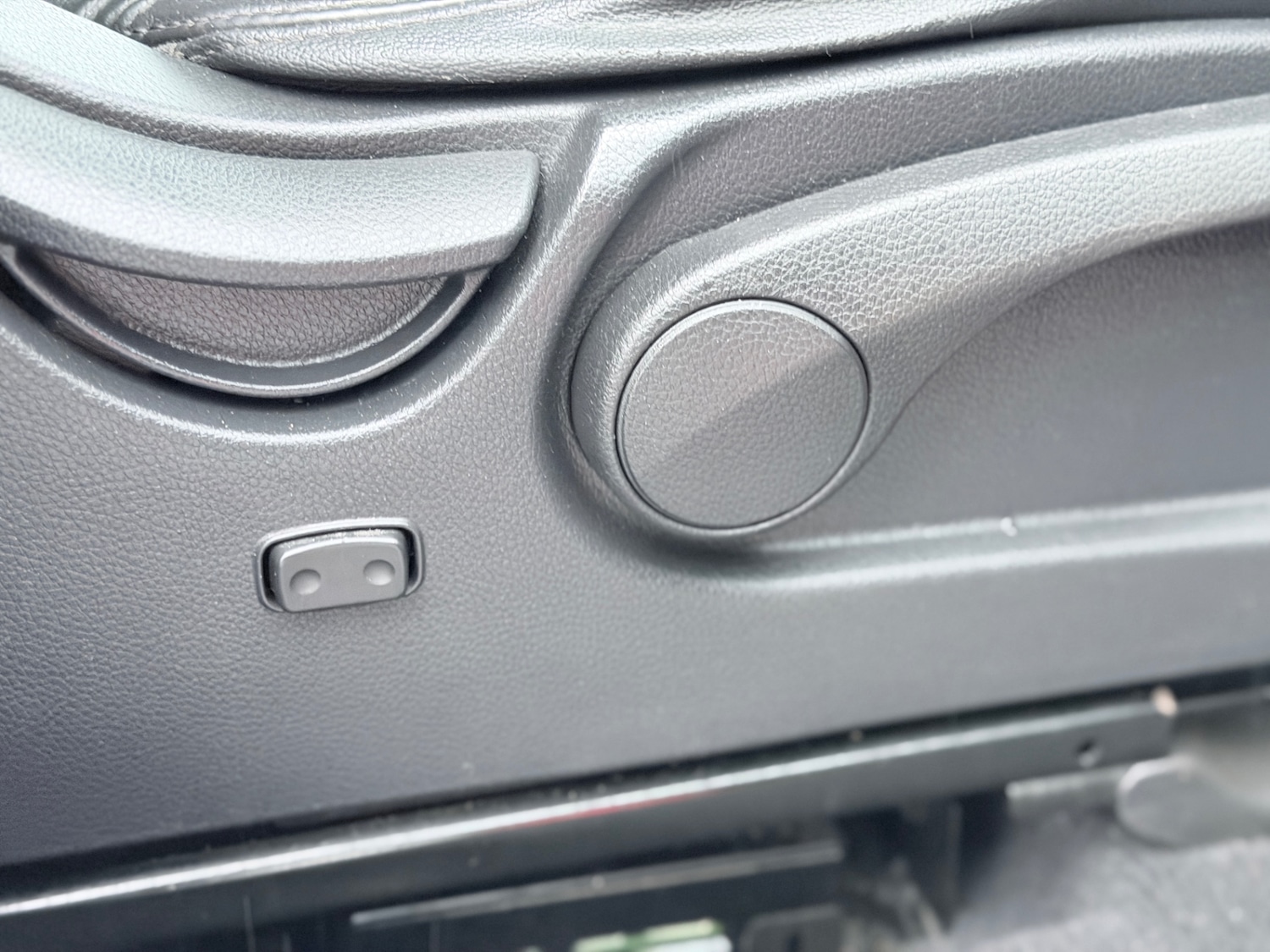 Used Hyundai Santa Fe 2015 for sale - 77450076: Photo 22