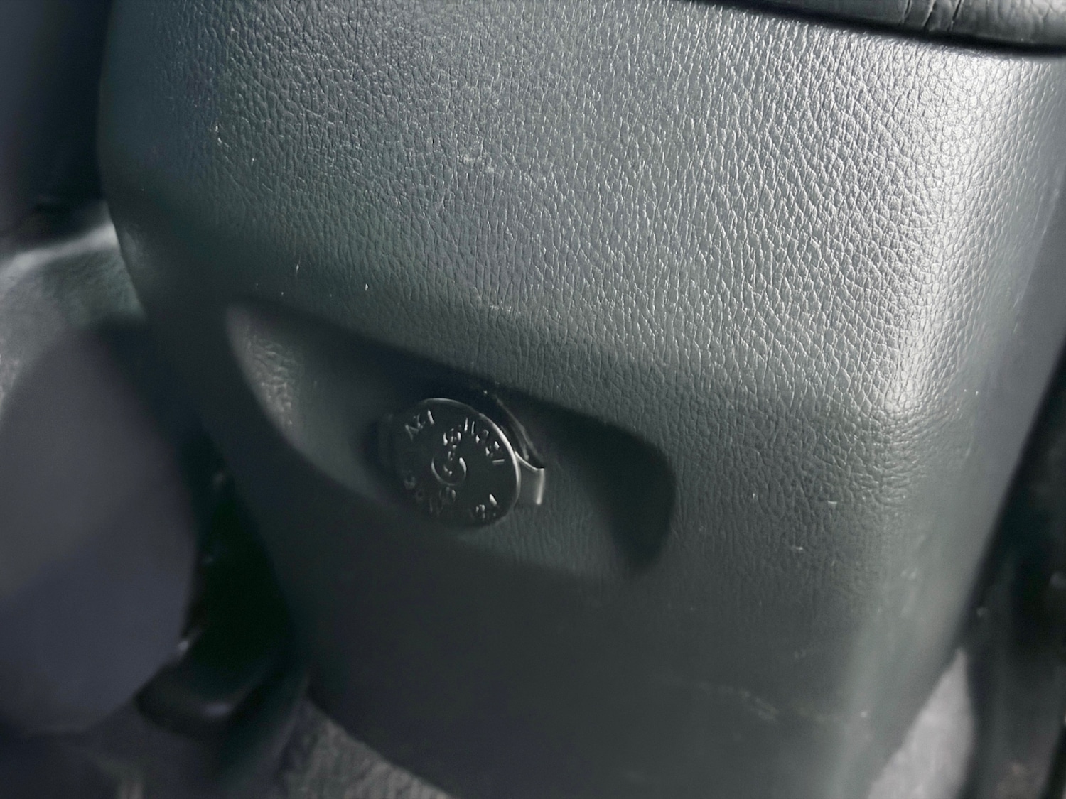 Used Hyundai Santa Fe 2015 for sale - 77450076: Photo 28