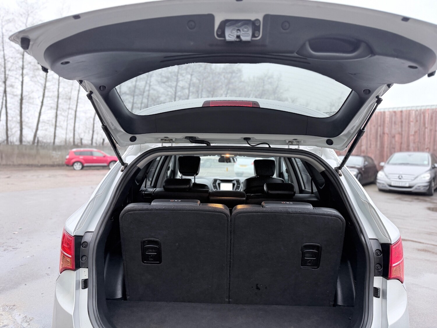 Used Hyundai Santa Fe 2015 for sale - 77450076: Photo 32