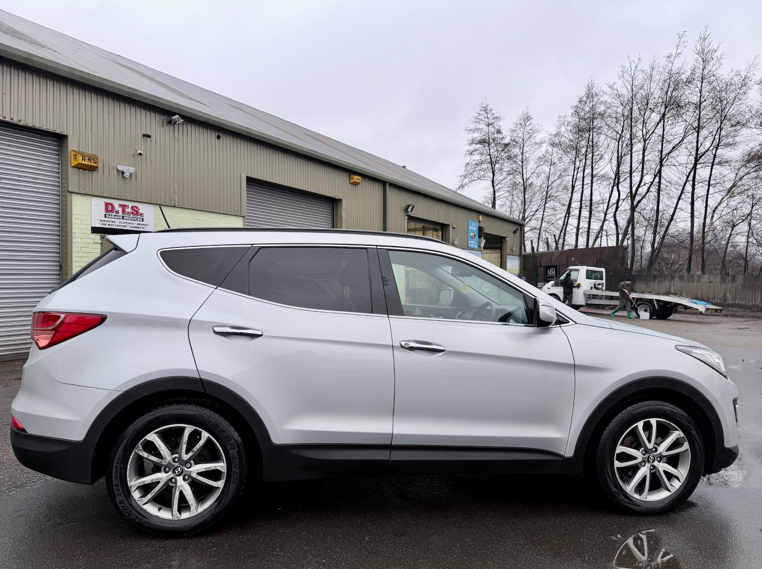 Used Hyundai Santa Fe 2015 for sale - 77450076: Photo 6