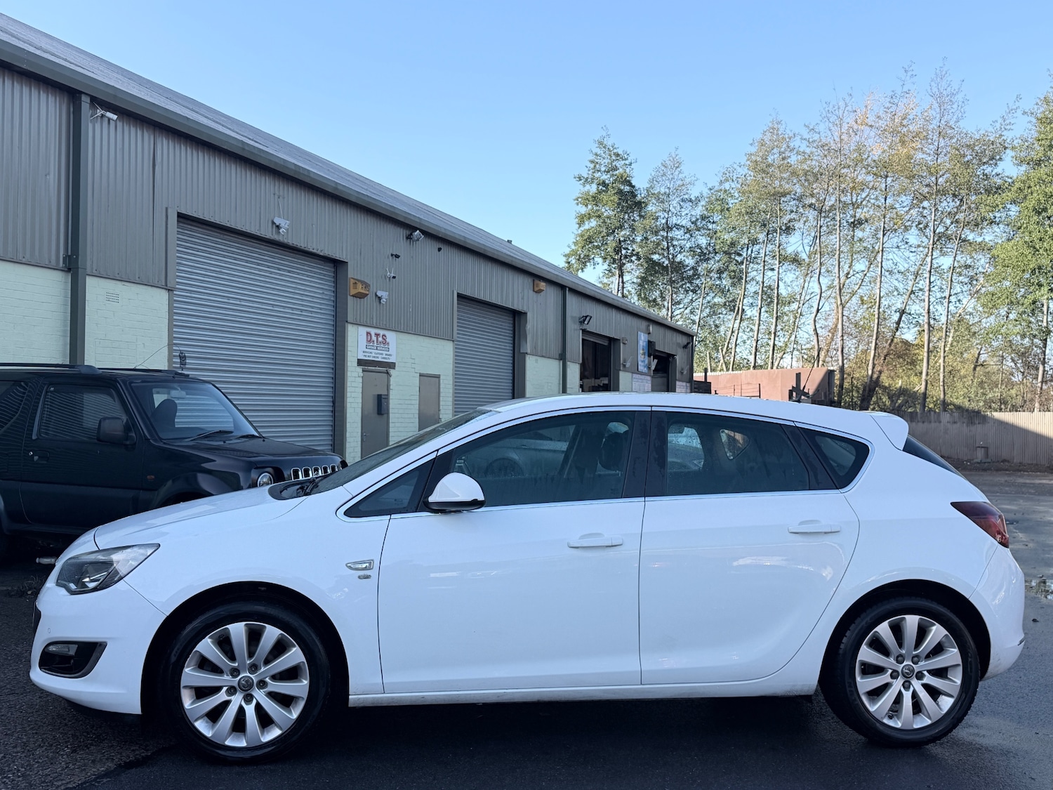 Used Vauxhall Astra 2014 for sale - 76366364: Photo 4