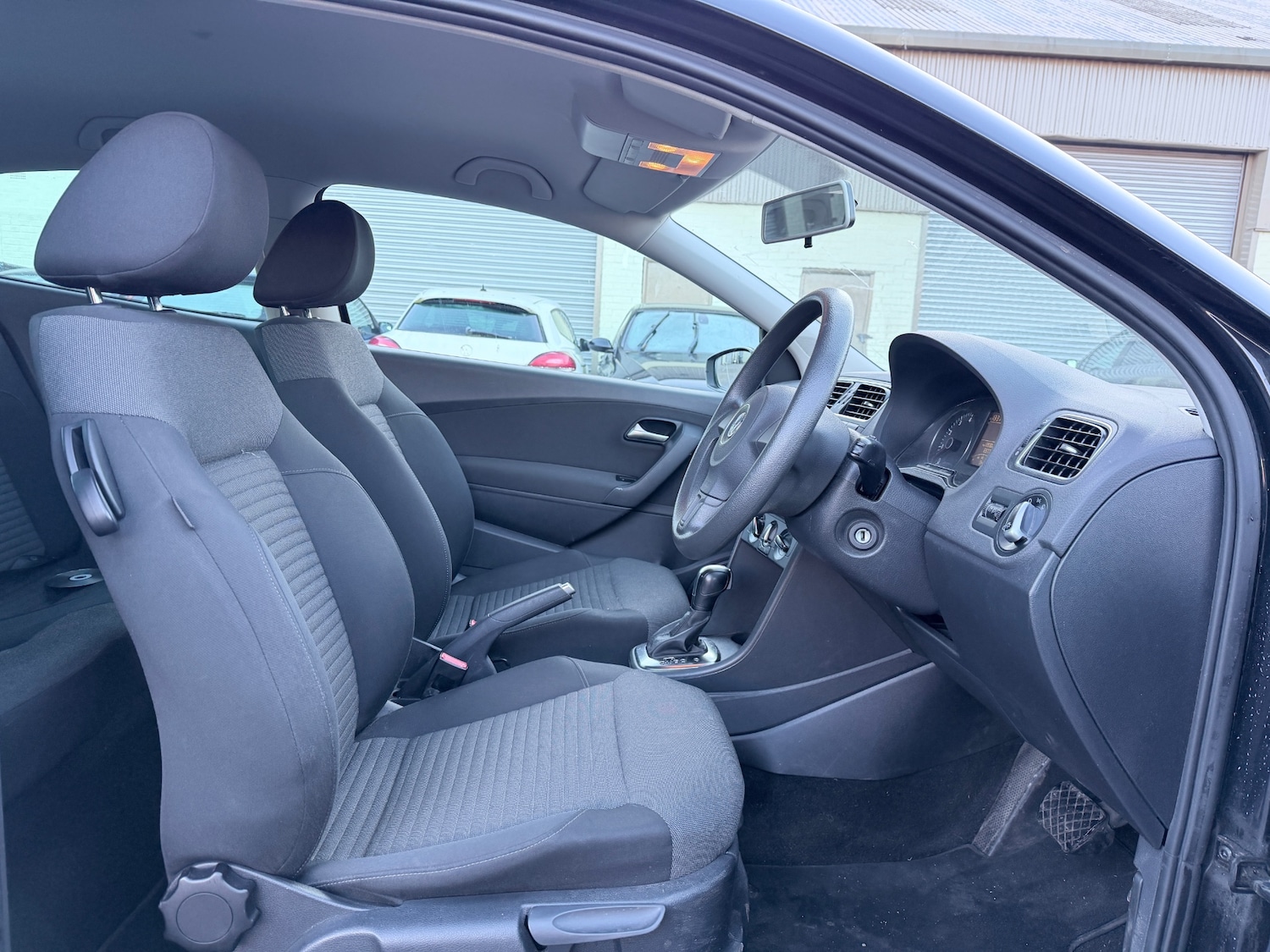 Used Volkswagen Polo 2012 for sale - 77087837: Photo 11