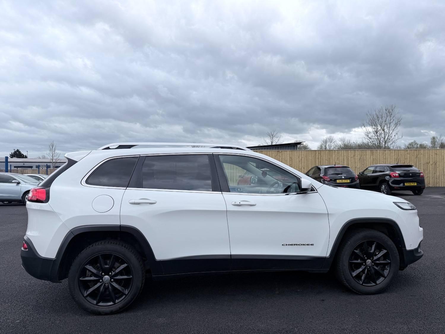 Used Jeep Cherokee 2015 for sale - 78155747: Photo 7