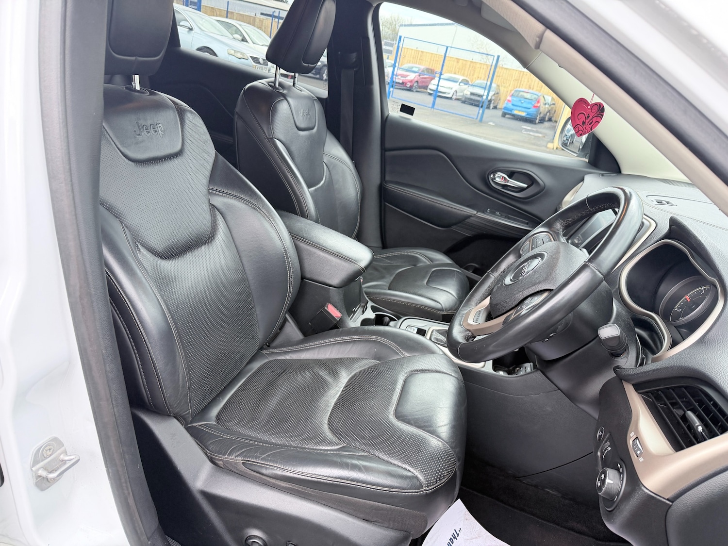 Used Jeep Cherokee 2015 for sale - 78155747: Photo 9