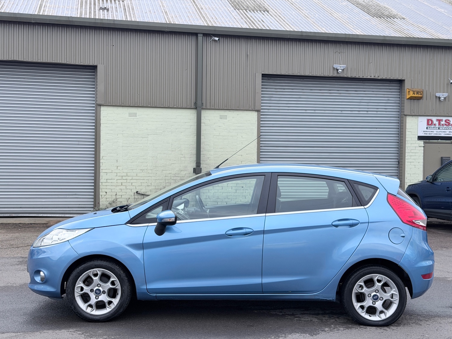 Used Ford Fiesta 2012 for sale - 77709354: Photo 4