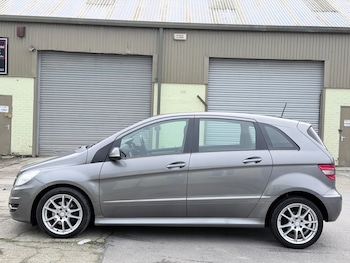 Used Mercedes-Benz B Class 2009 for sale - 76527446: Photo