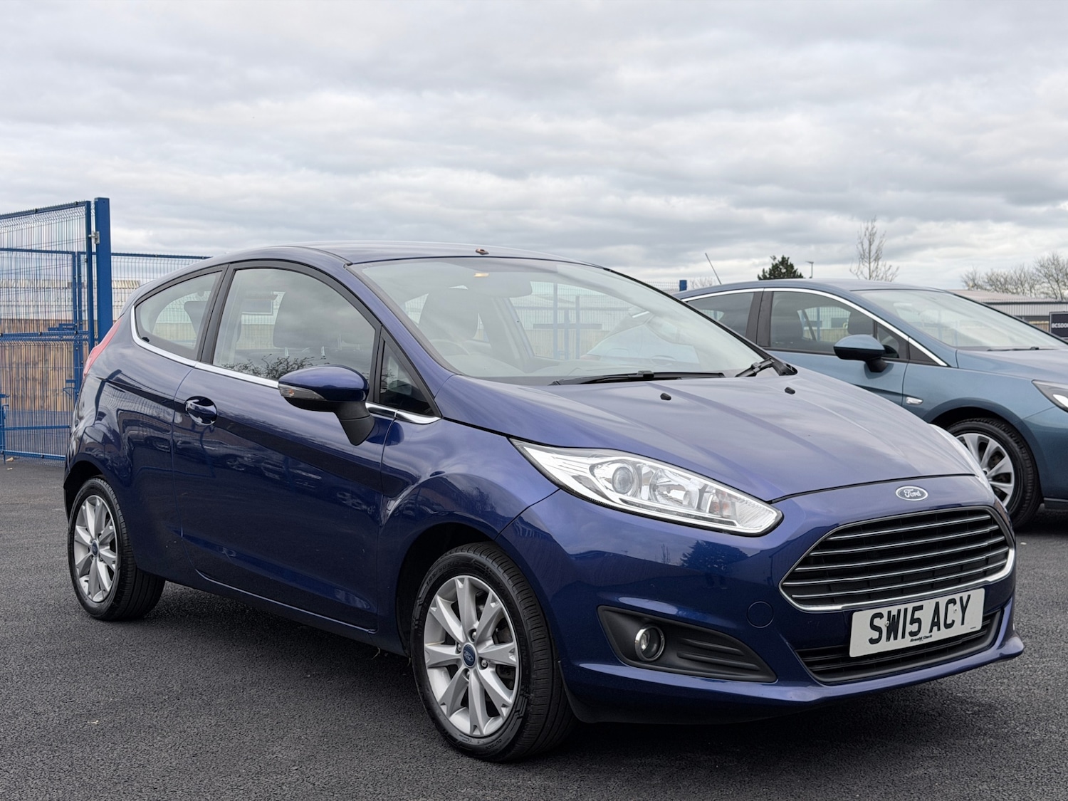 Used Ford Fiesta 2015 for sale - 78112748: Photo 2