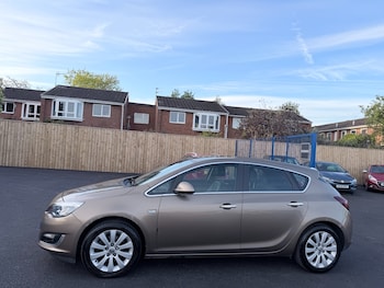 Used Vauxhall Astra 2013 for sale - 79451715: Photo
