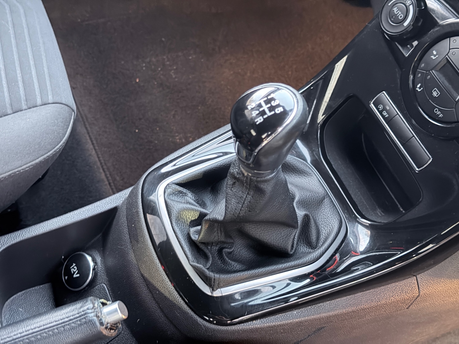 Used Ford Fiesta 2014 for sale - 76962973: Photo 14