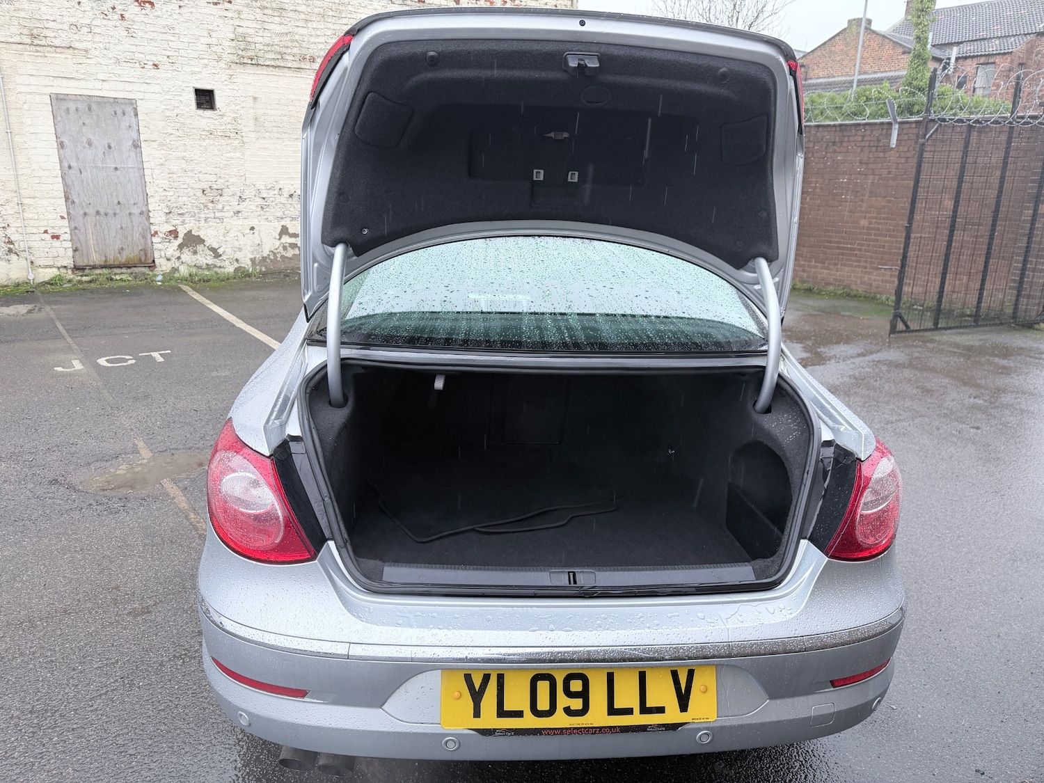 Used Volkswagen Passat 2009 for sale - 77241976: Photo 30