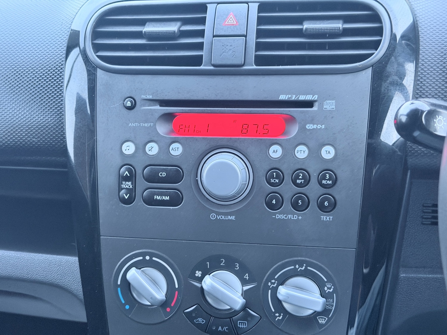 Used Suzuki Splash 2012 for sale - 77782108: Photo 11