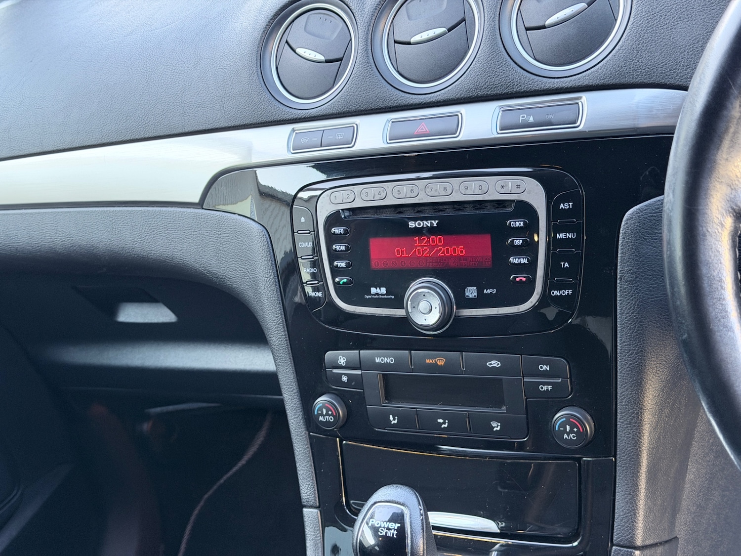 Used Ford S-Max 2013 for sale - 76439436: Photo 17