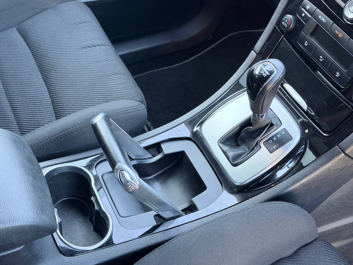 Used Ford S-Max 2013 for sale - 76439436: Photo 18