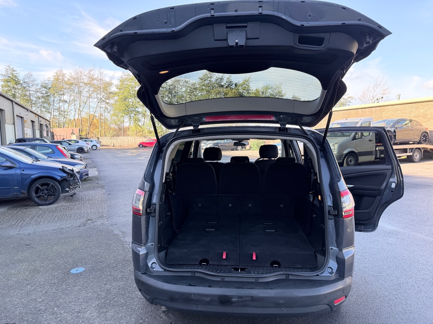 Used Ford S-Max 2013 for sale - 76439436: Photo 26