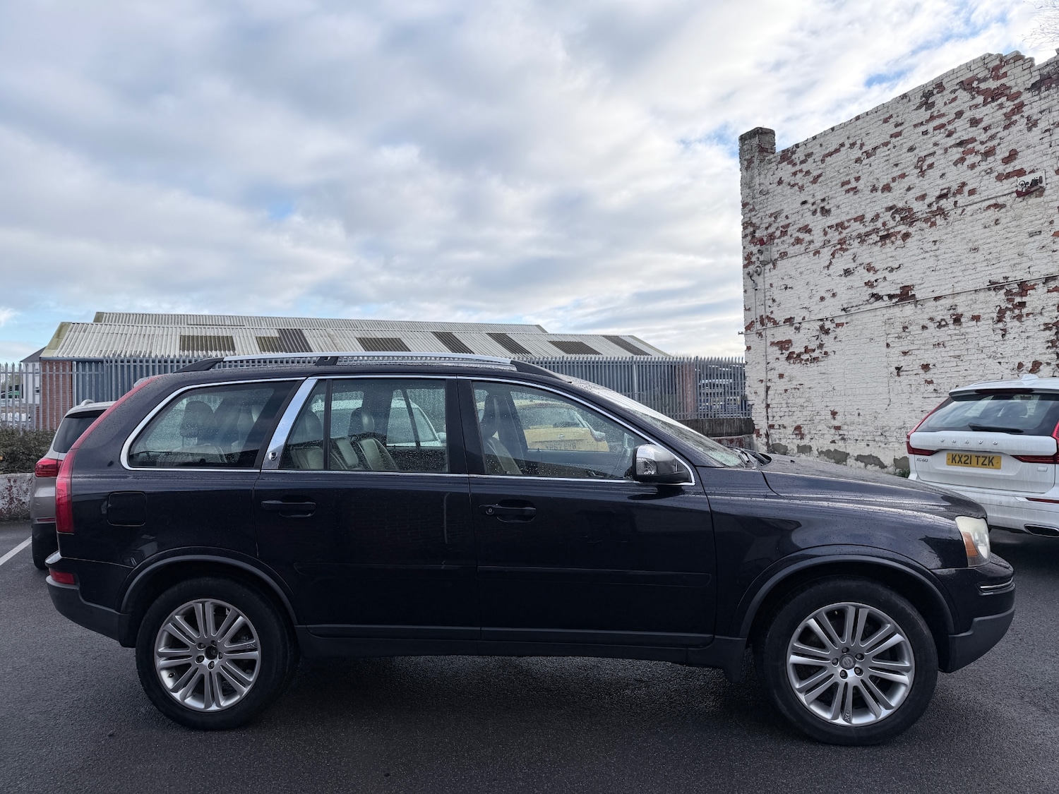 Used Volvo XC90 2010 for sale - 76664952: Photo 6