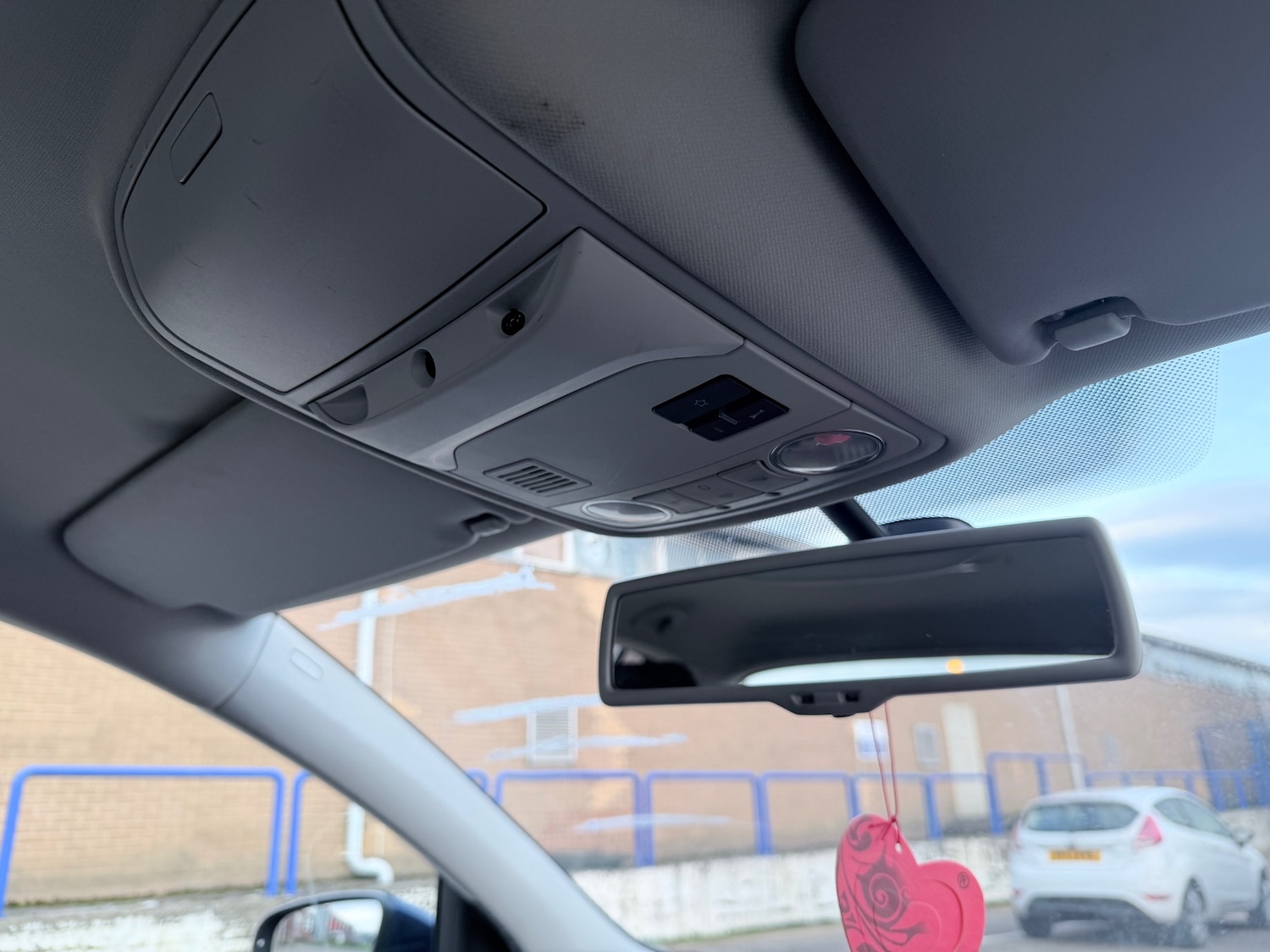 Used Volkswagen Golf 2011 for sale - 77196718: Photo 28