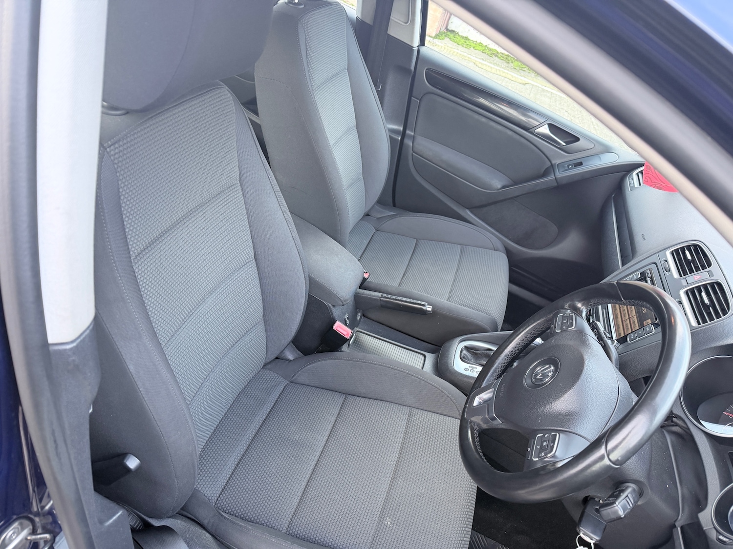 Used Volkswagen Golf 2011 for sale - 77196718: Photo 9