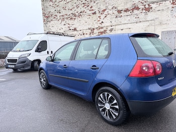 Used Volkswagen Golf 2004 for sale - 77241935: Photo