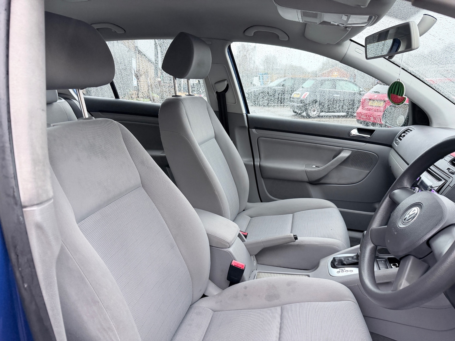 Used Volkswagen Golf 2004 for sale - 77241935: Photo 8