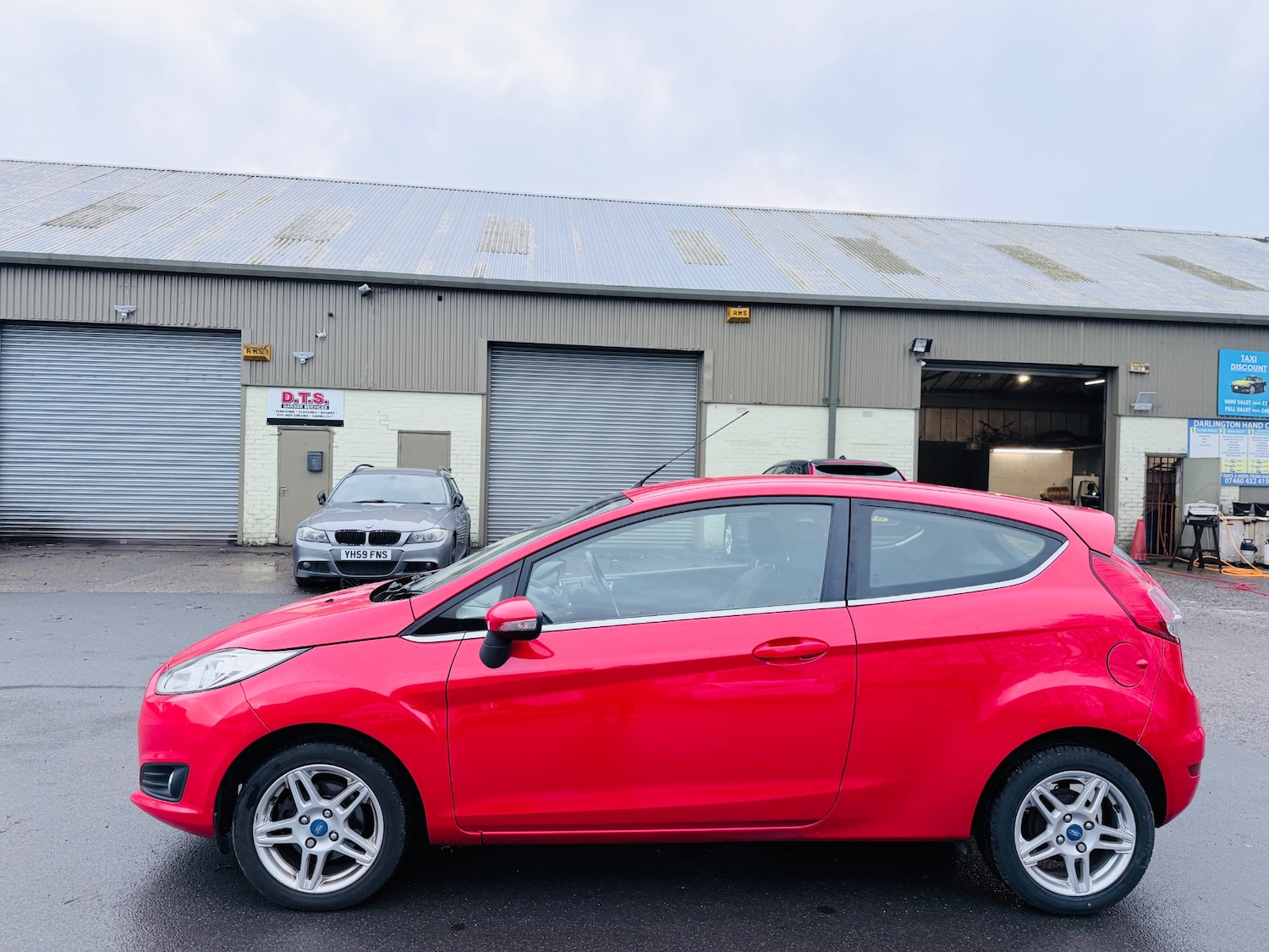 Used Ford Fiesta 2013 for sale - 77027856: Photo 4