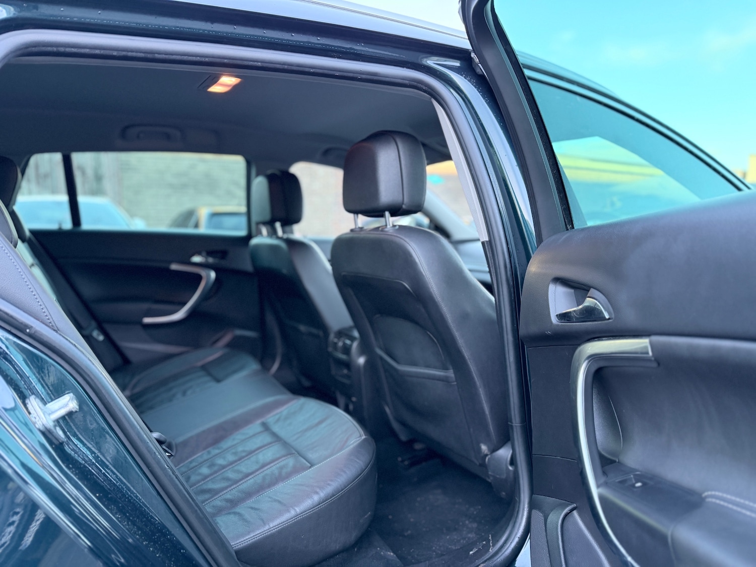 Used Vauxhall Insignia 2015 for sale - 76736721: Photo 24