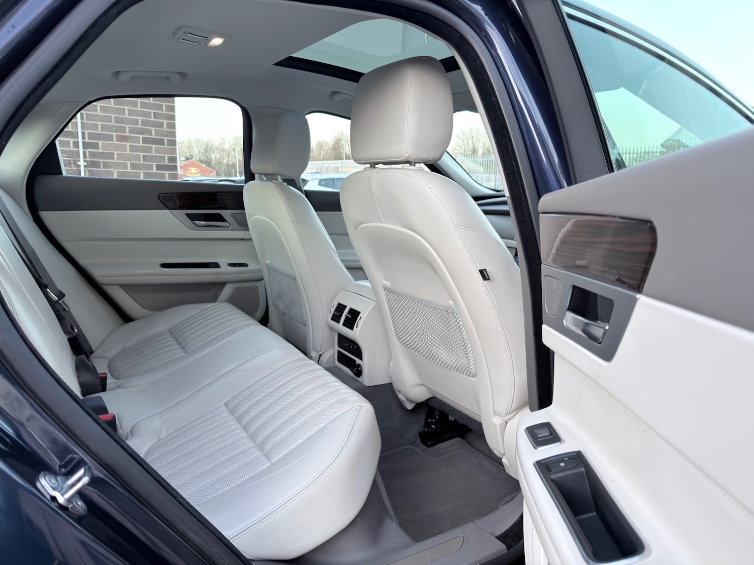 Used Jaguar XF 2016 for sale - 77736255: Photo 22