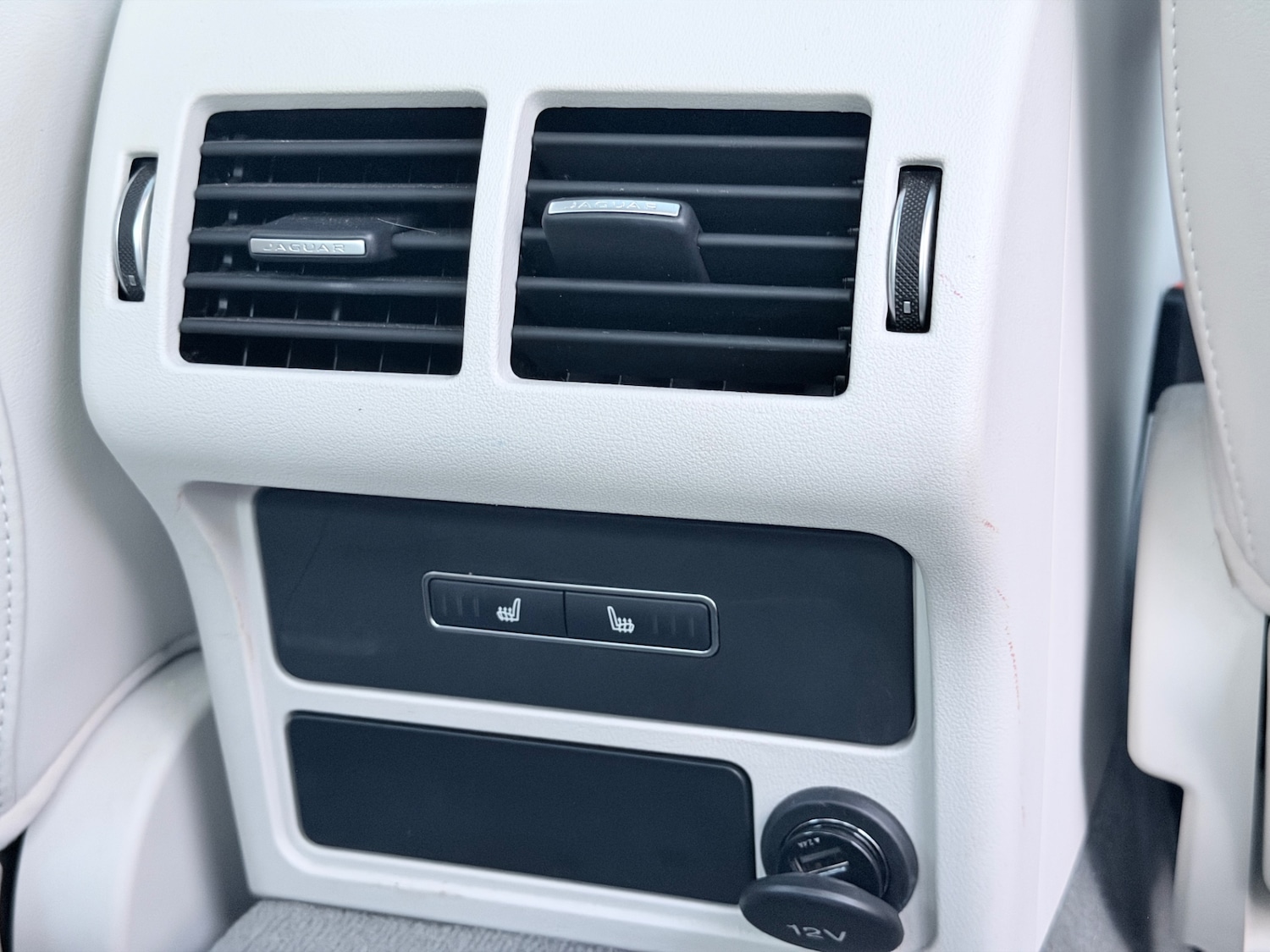 Used Jaguar XF 2016 for sale - 77736255: Photo 25