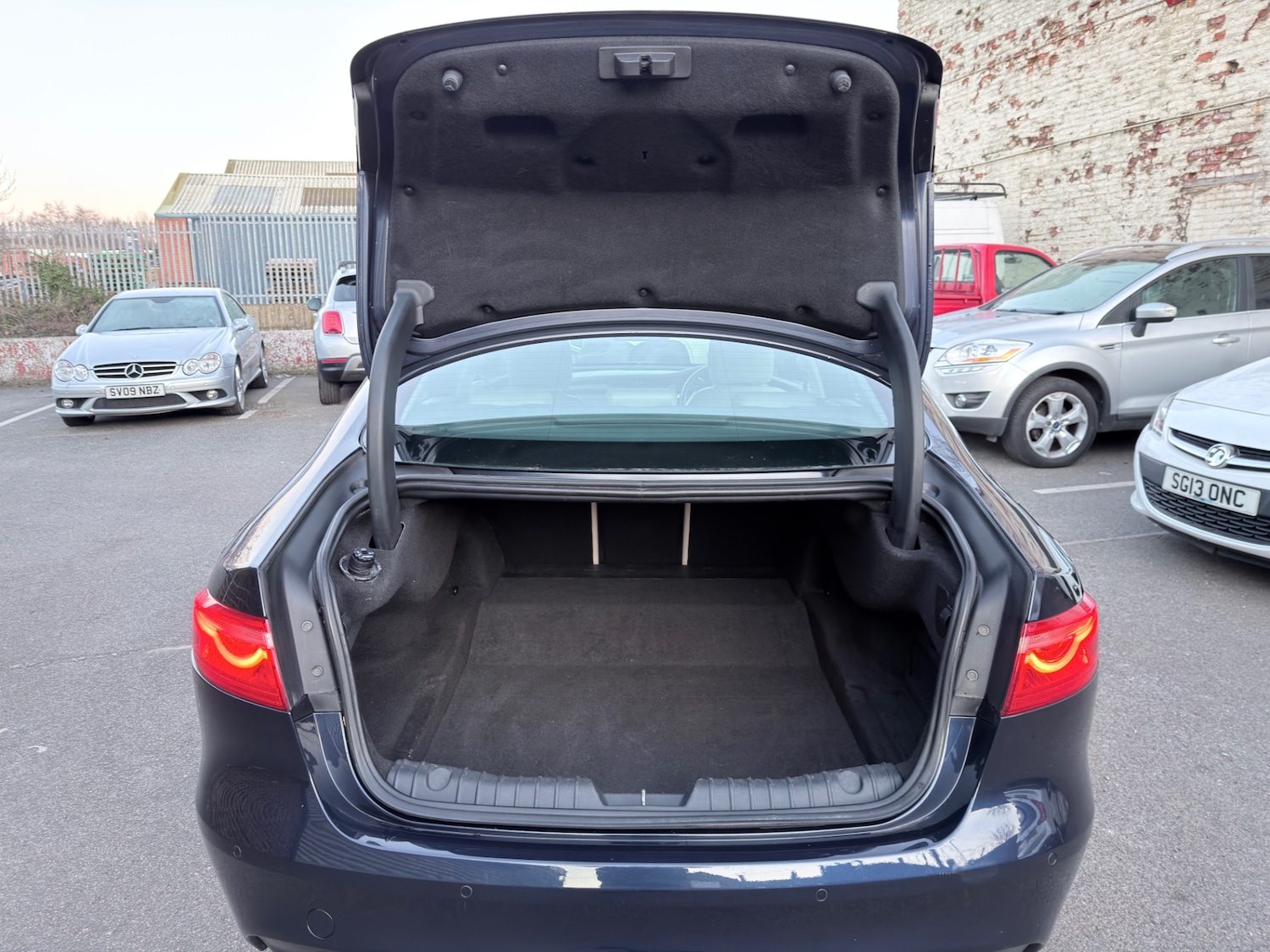 Used Jaguar XF 2016 for sale - 77736255: Photo 29