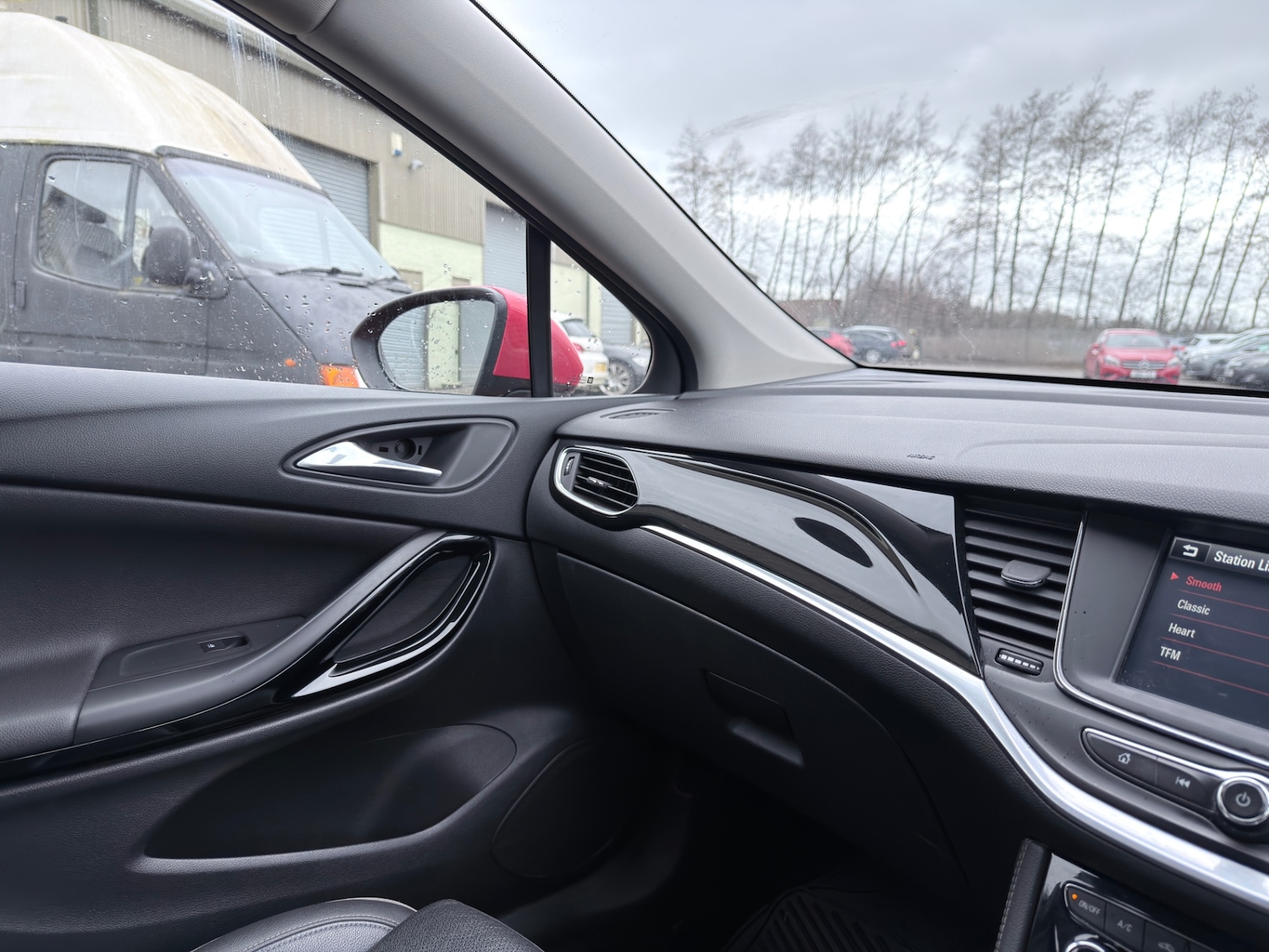 Used Vauxhall Astra 2015 for sale - 77632544: Photo 15