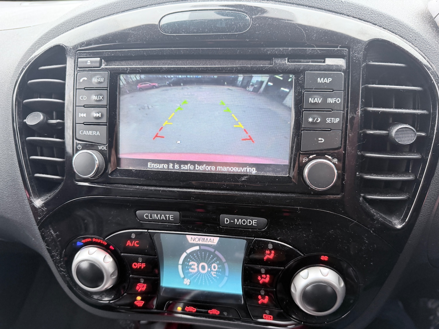 Used Nissan Juke 2013 for sale - 77283081: Photo 15