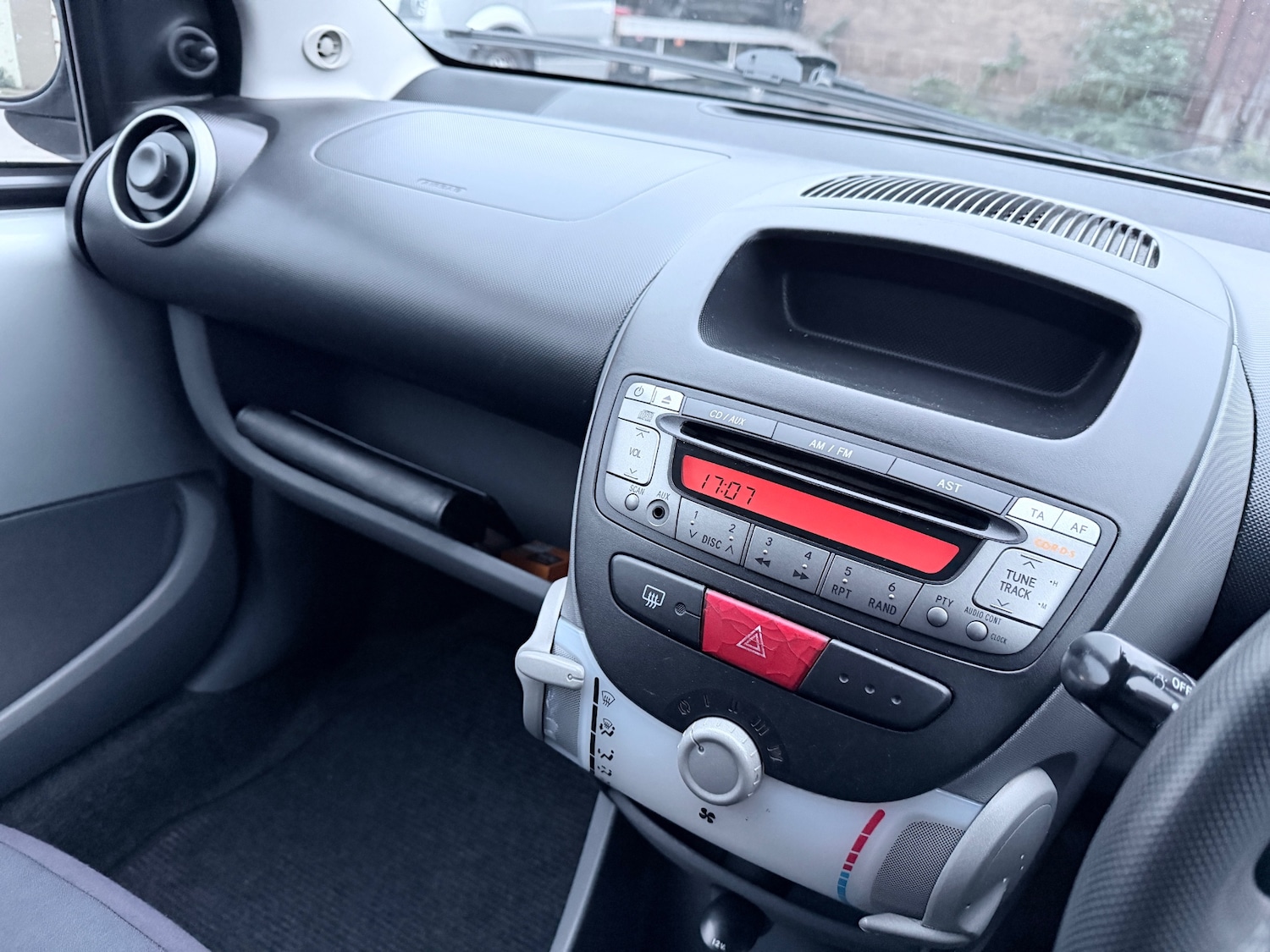 Used Toyota AYGO 2007 for sale - 76527433: Photo 19