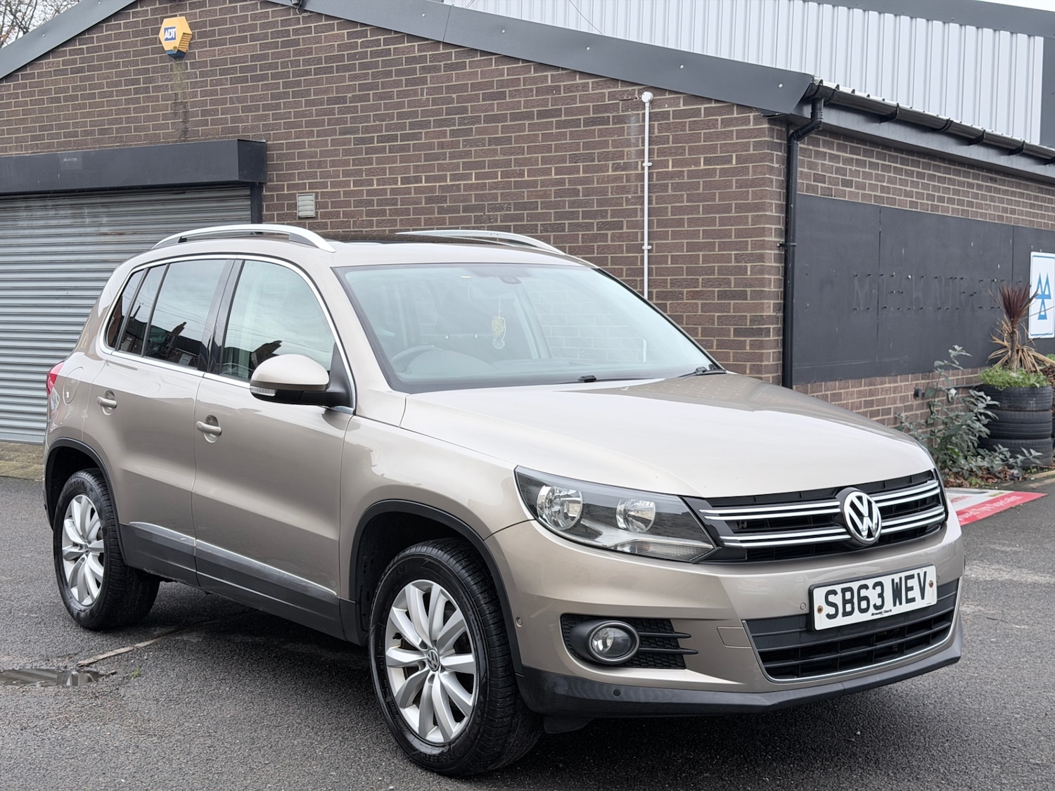 Used Volkswagen Tiguan 2014 for sale - 76536955: Photo 1