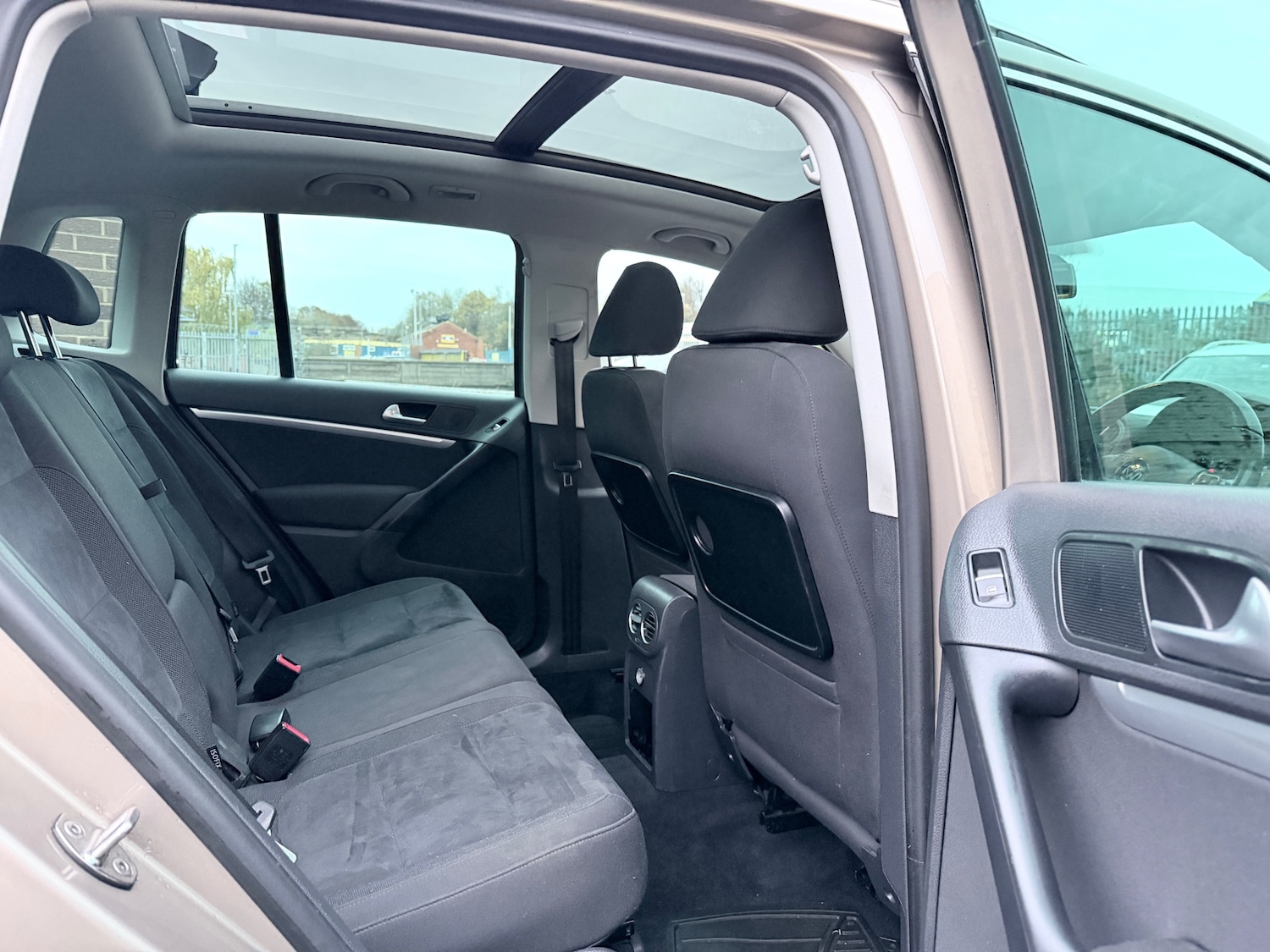 Used Volkswagen Tiguan 2014 for sale - 76536955: Photo 20