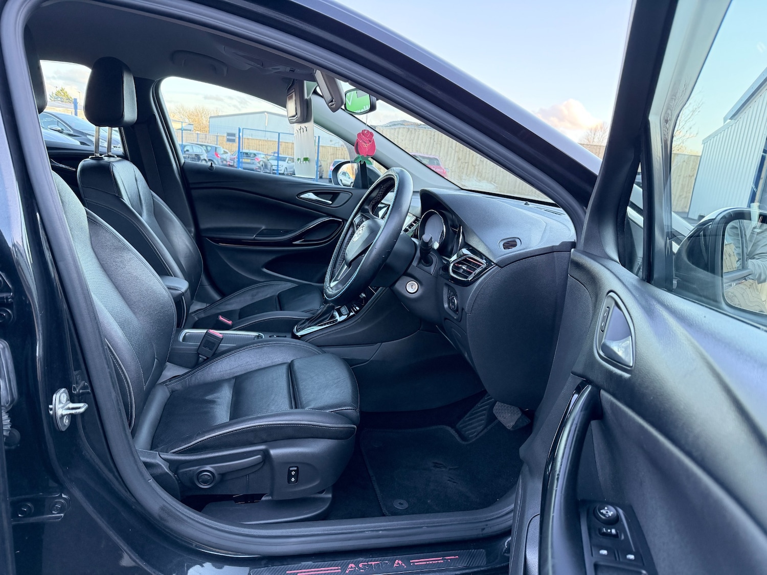 Used Vauxhall Astra 2017 for sale - 78127272: Photo 11