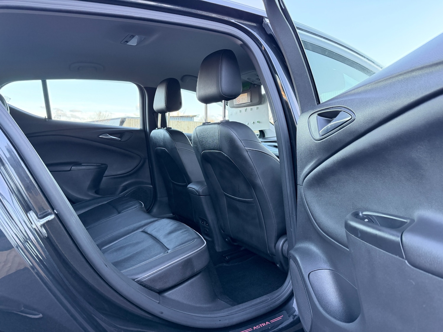 Used Vauxhall Astra 2017 for sale - 78127272: Photo 21