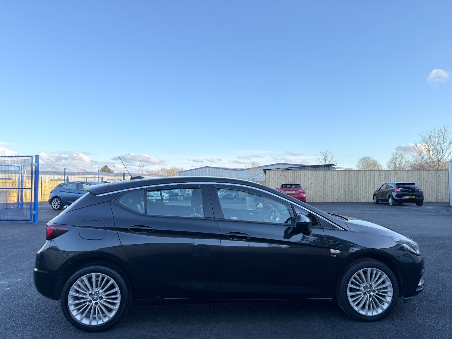 Used Vauxhall Astra 2017 for sale - 78127272: Photo 7