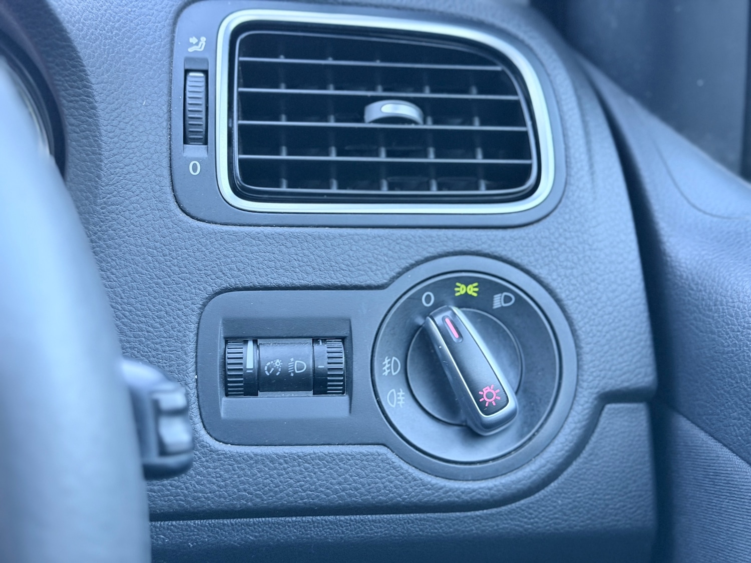 Used Volkswagen Polo 2013 for sale - 77313889: Photo 18