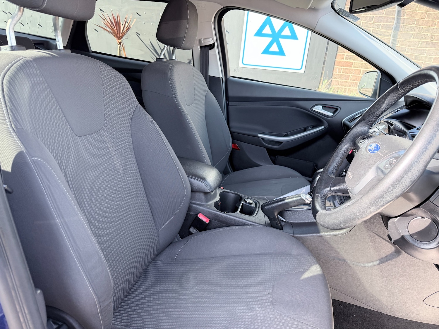 Used Ford Focus 2014 for sale - 77938520: Photo 8