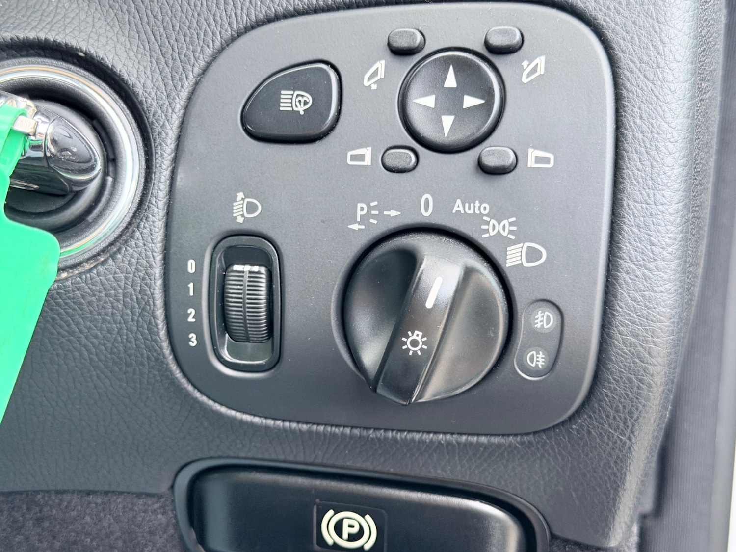 Used Mercedes-Benz CLK 2009 for sale - 76268724: Photo 17