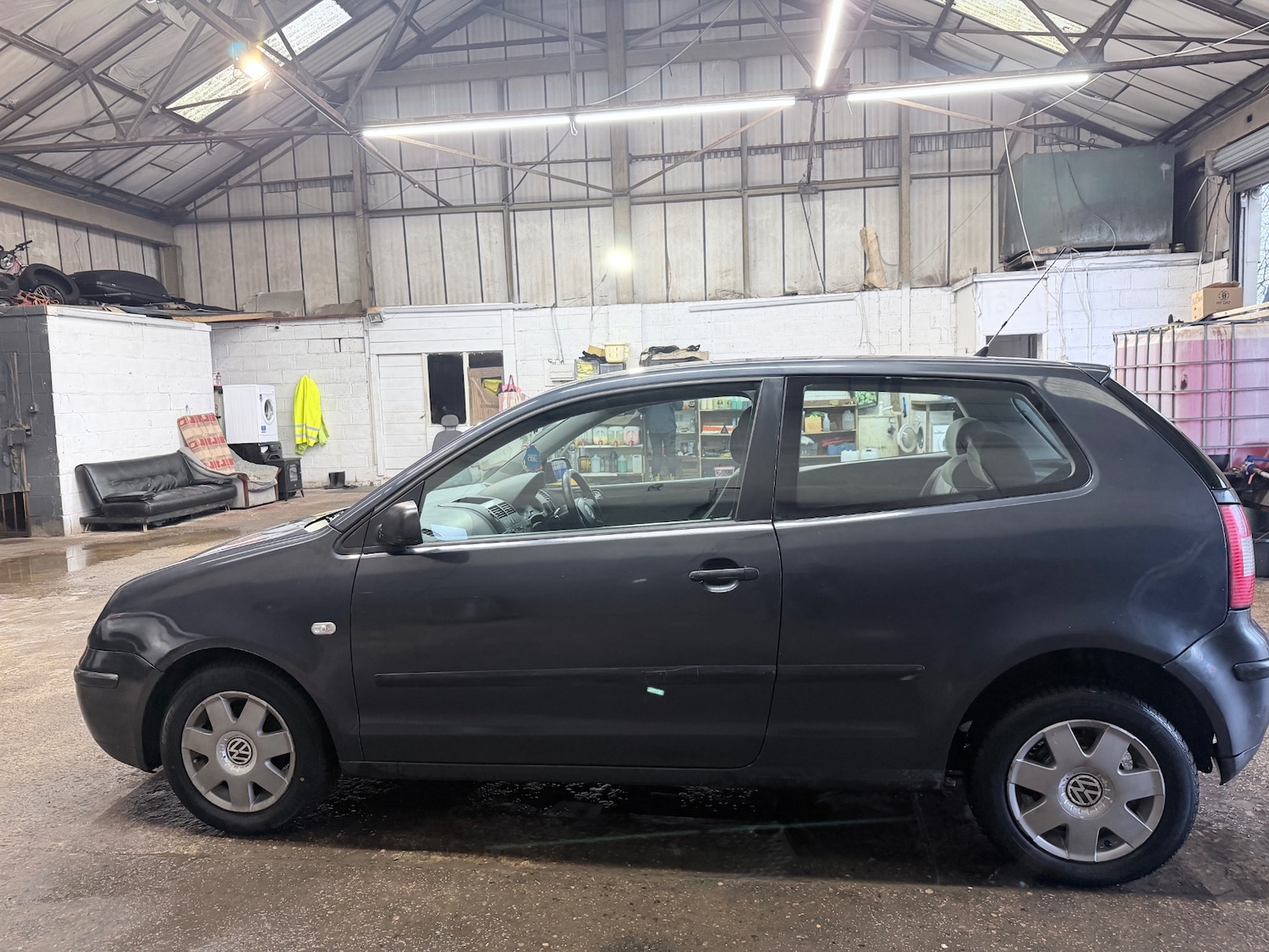 Used Volkswagen Polo 2004 for sale - 77245254: Photo 4