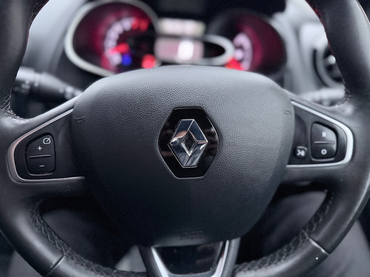 Used Renault Clio 2017 for sale - 77423194: Photo 13